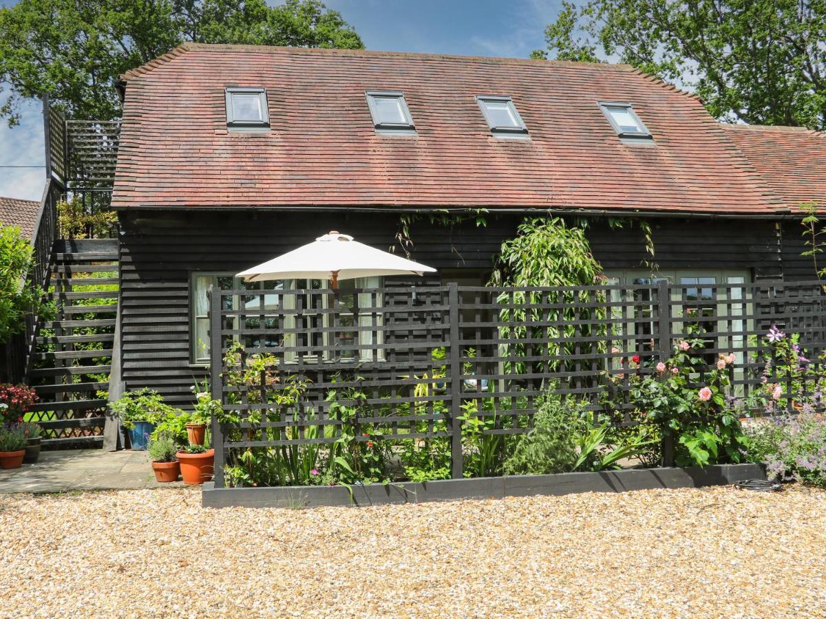The Barn At Sandhole Cottage Tonbridge Exterior photo