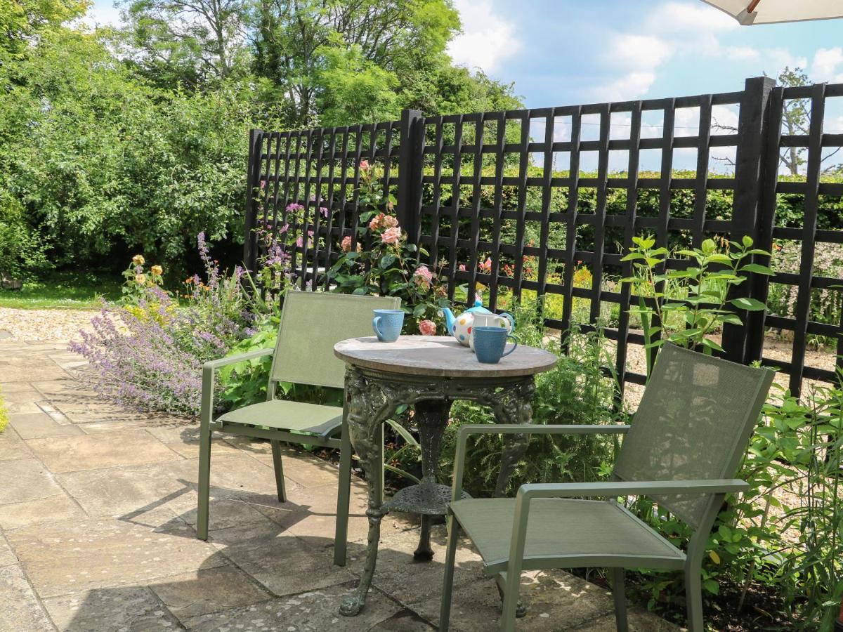 The Barn At Sandhole Cottage Tonbridge Exterior photo